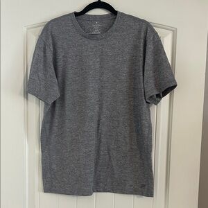 Fabletics Heather Gray Men's Short Sleeve Tee
